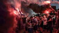 Chachaři podpořili FCB proti Plzni před stadionem