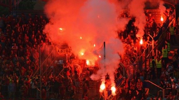 /titleImg/dk-lfa-slavia-sla-do-trhaku/1/8945.jpg?width=570