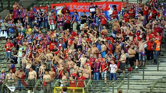 /titleImg/fanousci-ceskych-tymu-se-v-evrope-neztratili/1/4300.jpg?width=570