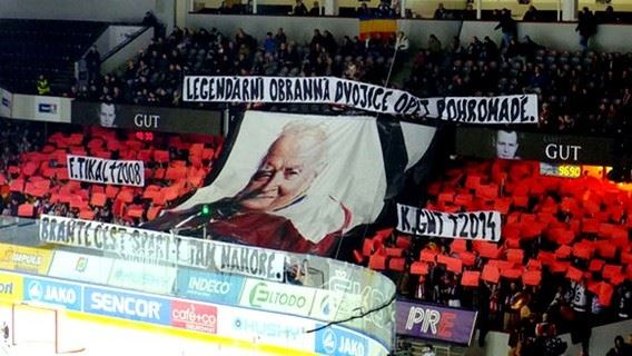 /titleImg/fanousci-sparty-uctili-pamatku-karla-guta/1/5620.jpg?width=570