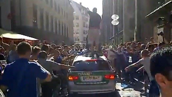 /titleImg/fanousek-chelsea-se-povozil-na-policejnim-aute/1/4118.jpg?width=570