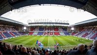 FotoReport: Oslava 140 let Rangers + protest