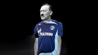 Komu fandili dikttoi? Schalke, Arsenalu...