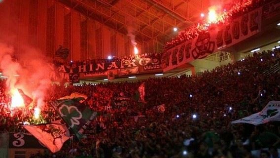 /titleImg/neskutecna-atmosfera-na-basketbalu-v-recku/1/3994.jpg?width=570