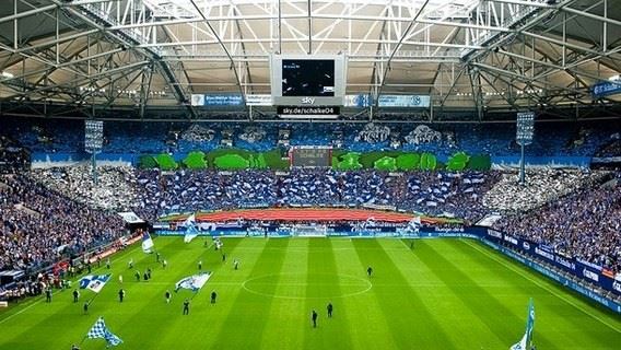 /titleImg/neskutecne-choreo-ultras-gelsenkirchen-za-350-tis/1/4325.jpg?width=570