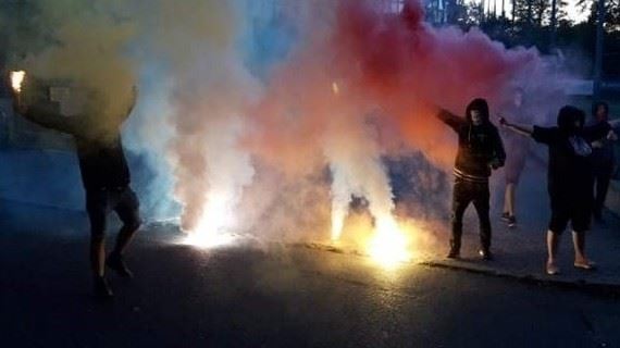 /titleImg/podjestedske-derby-s-vuni-pyrotechniky/1/9425.jpg?width=570