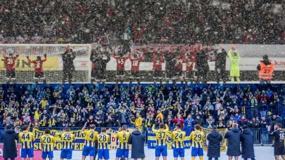 /titleImg/pohlad-na-tribuny-20-kola-fortuna-ligy/1/8285.jpg?width=570