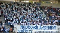 Pohled na tribuny 2. kola GL a 1. kola FNL