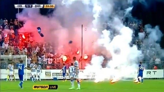 /titleImg/sevastopol-ultras-na-protest-prerusili-zapas/1/5192.jpg?width=570