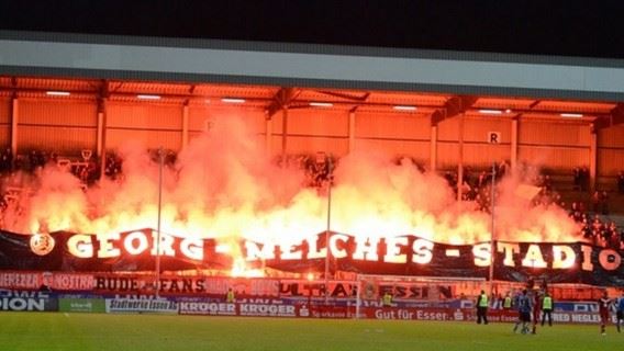 /titleImg/ultras-se-stali-sponzory-krvacejiciho-essenu/1/5112.jpg?width=570