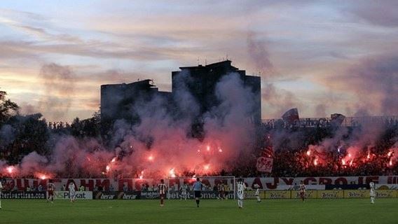 /titleImg/video-partizan-crvena-zvezda-na-vlastni-kuzi/1/4085.jpg?width=570