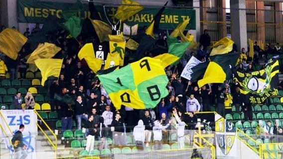 /titleImg/zilinski-fanatici-na-hokejovom-derby-s-martinom/1/5360.jpg?width=570